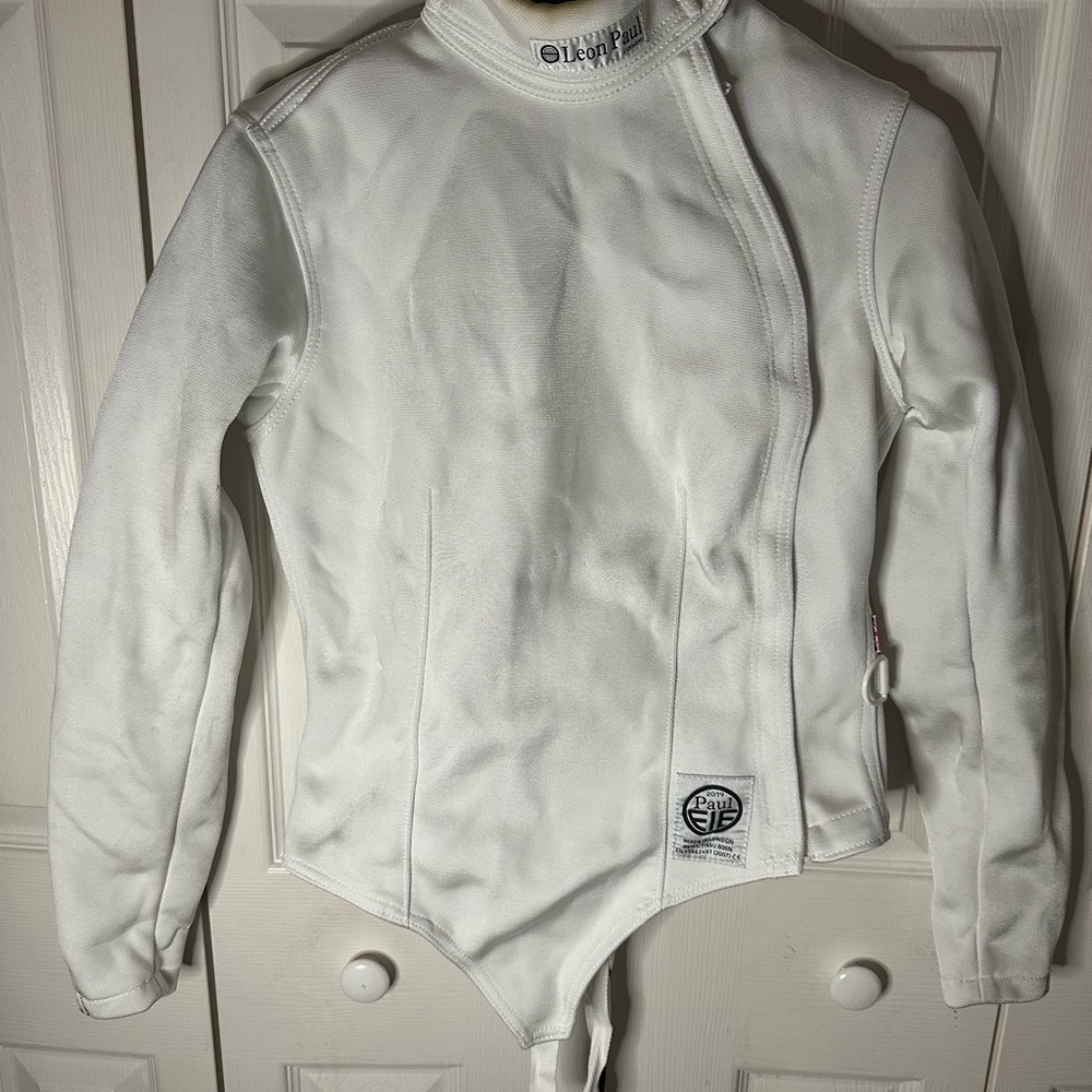 Leon Paul - White Fencing Jacket (female size 38)